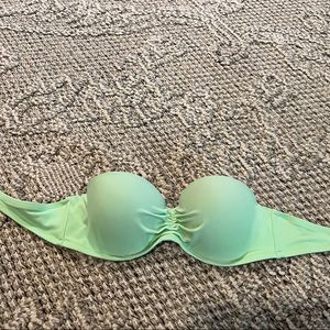 Strapless push up bikini top